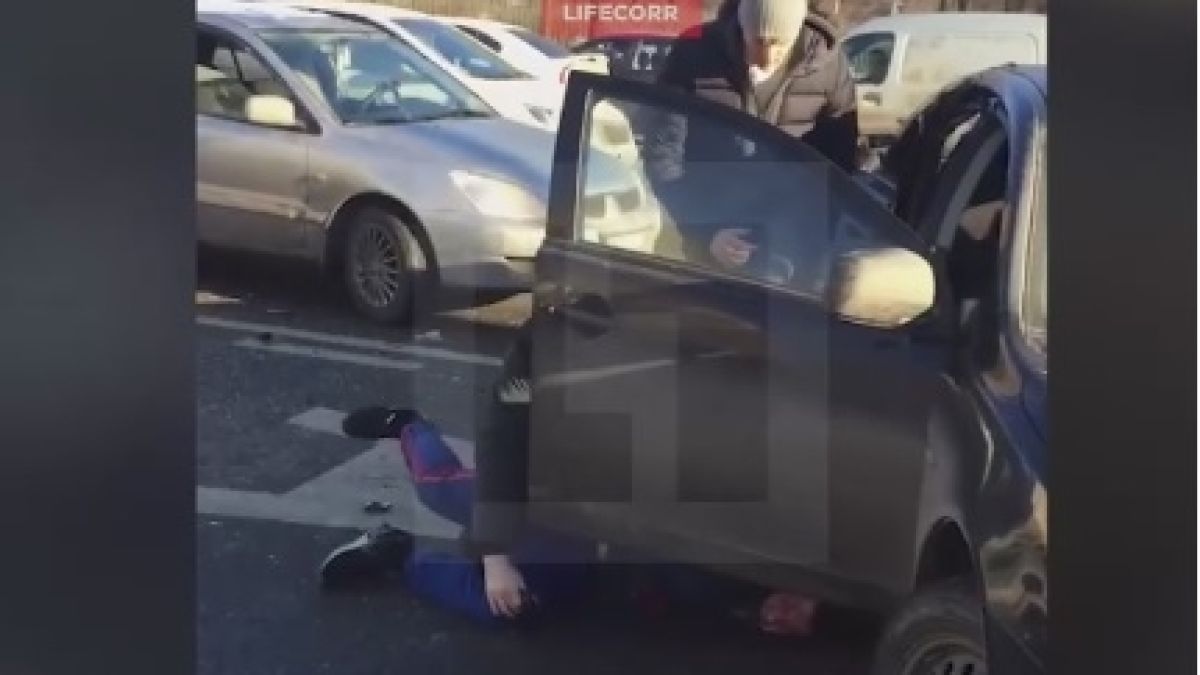 Екшън в Москва! Полицаи преследваха бандити – стреляха по тях, но... (ВИДЕО 18+)