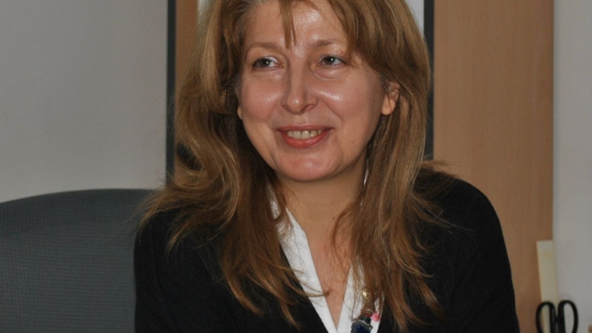 "Америка за България" се разграничи и от сайта на Стоянка Г. Храненицата на Костов е в шах!