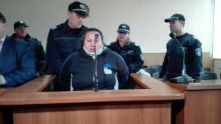 Първа СНИМКА на ромката Донка, убила старица в пловдивското село Дълбок извор 