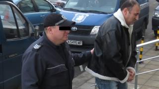 Ето го първия сериен убиец и изнасилвач в България!