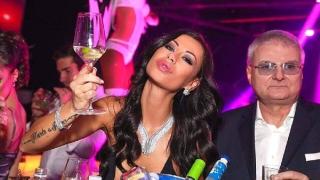 Новата Мис Playmate ще връща ли титлата, защо мълчи Христо Сираков? 