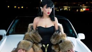 Яница не се подчинява на заплахите на СЕМ, ето какво направи певицата