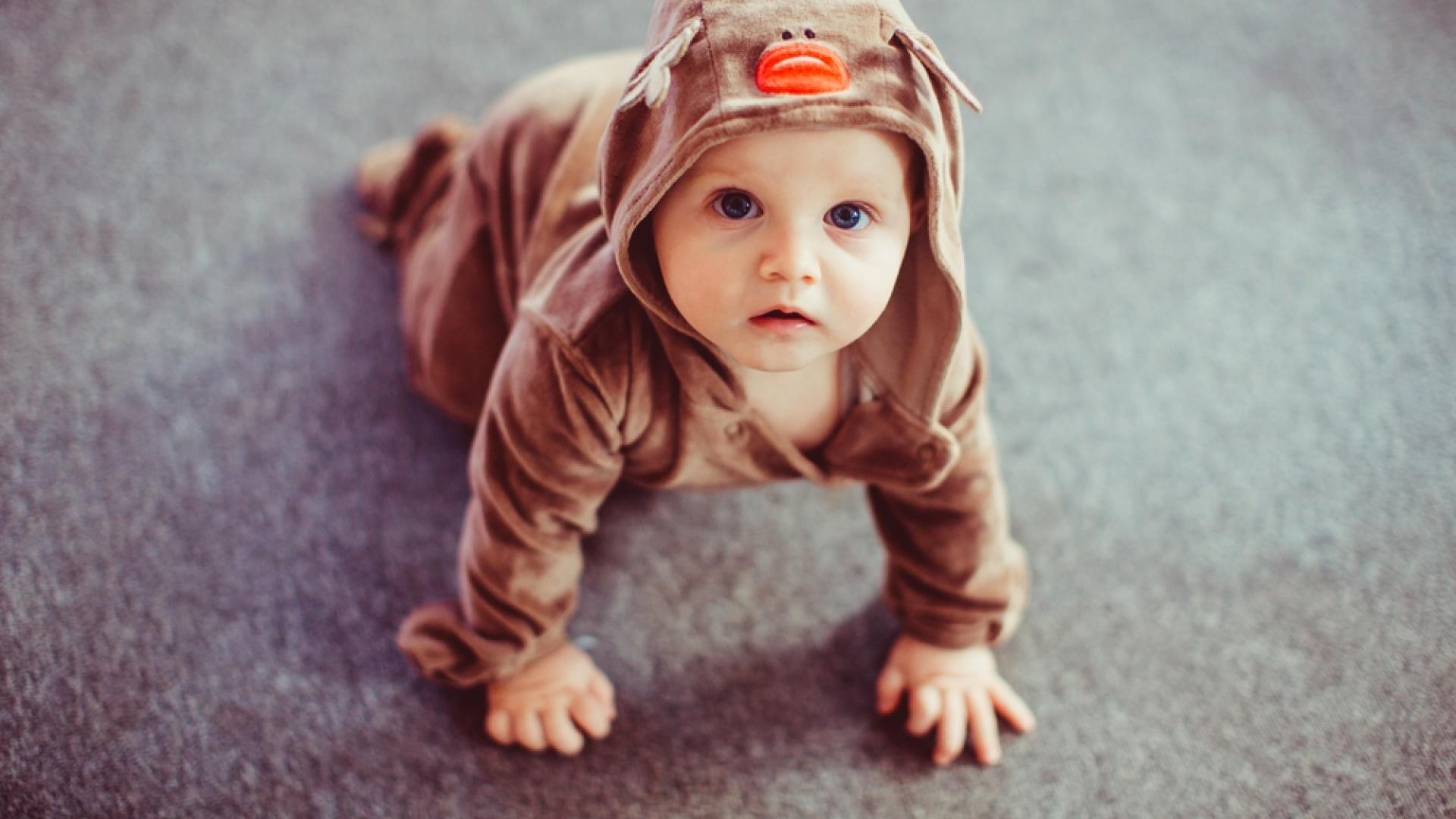 Интересно: Бебетата се разждат с абсолютно завършен морал! Но какво става после?