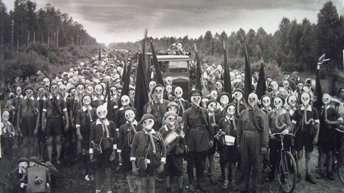 Хиляди от тези пионерчета не успяха да пораснат заради най-зловещата блокада в историята на човечеството! (СНИМКИ)