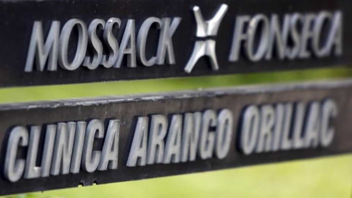 Изненадващ арест! Вкарват зад решетките шефовете на кантората от Панамските досиета
