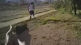 Полицай засне как Дявола му пуска смъртоносен куршум (ВИДЕО 18+)
