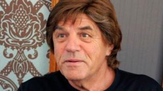 Спасяват по спешност Борислав Грънчаров, десетки даряват кръв за известният изпълнител 