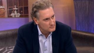 Домусчиев с остър коментар за закона за концесиите, партиите и правителствата
