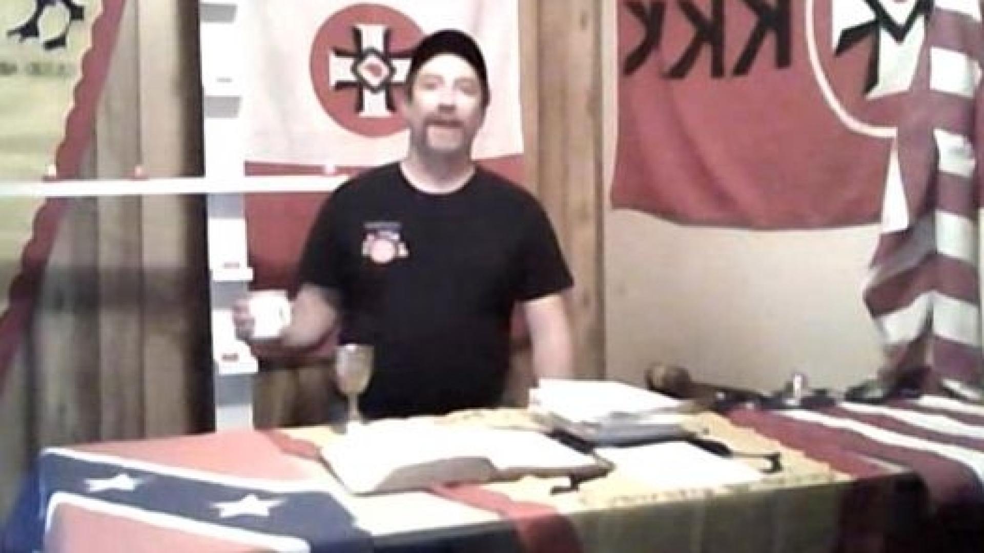 Подозрителна смърт: Намериха мъртъв в река лидер на Ку Клукс Клан