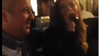 Резил! Фирканият Коко извърши куп магарии на рождения си ден пред очите на Емилия и сина им (ВИДЕО)