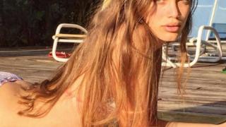 Докъде се докараха! На корицата на женската библия "Vogue" лъсна мъж, сменил пола си (СНИМКИ/ВИДЕО)