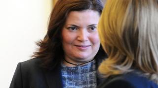 Зам.-министър Крумова обясни решението на КЕВР за новата цена на водата