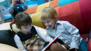 Шок! 90% от родителите правят децата си наркомани без изобщо да знаят