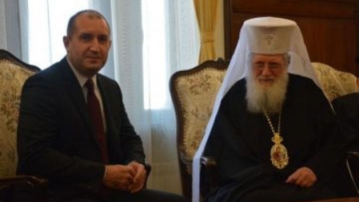 Румен Радев и патриарх Неофит проведоха важен разговор за ценностите и благоденствието! (СНИМКИ)