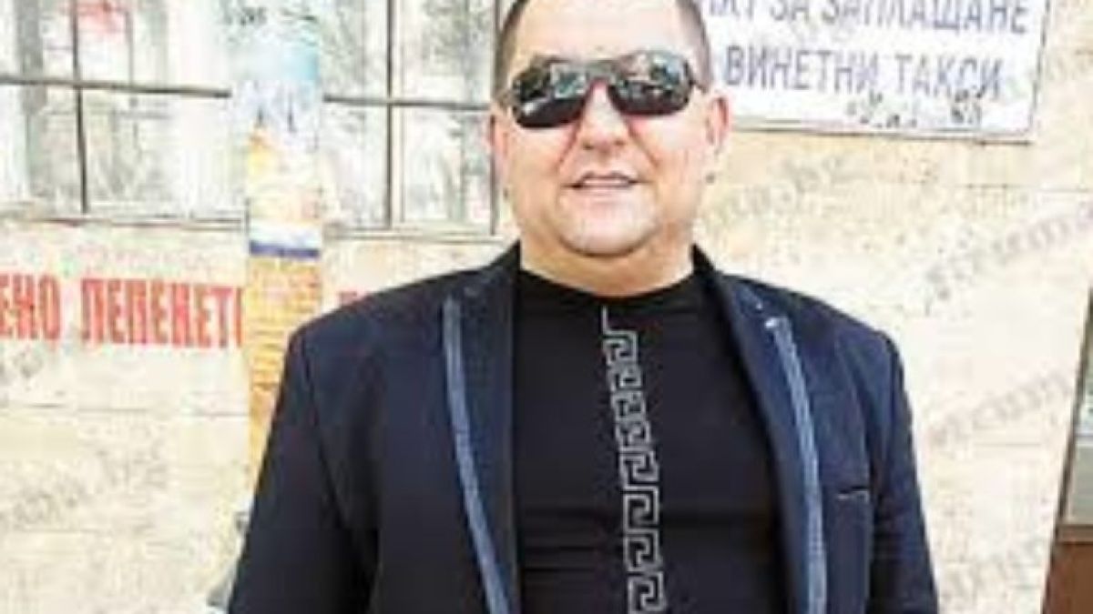 Църковни дарения изядоха кметския пост на Стоян Ников, гонят го от ГЕРБ