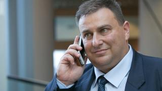 Евpодепyтатът Емил Радев: Съдържанието на метанол в течностите за чистачки трябва да се ограничи, опасен е за здравето