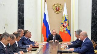Путин предупреди: НАТО прави опити да провокира Русия, чужди спецслужби се опитват да разкъсат страната отвътре   