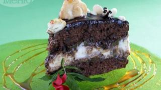 Приказно вкусна медена торта с еклери!
