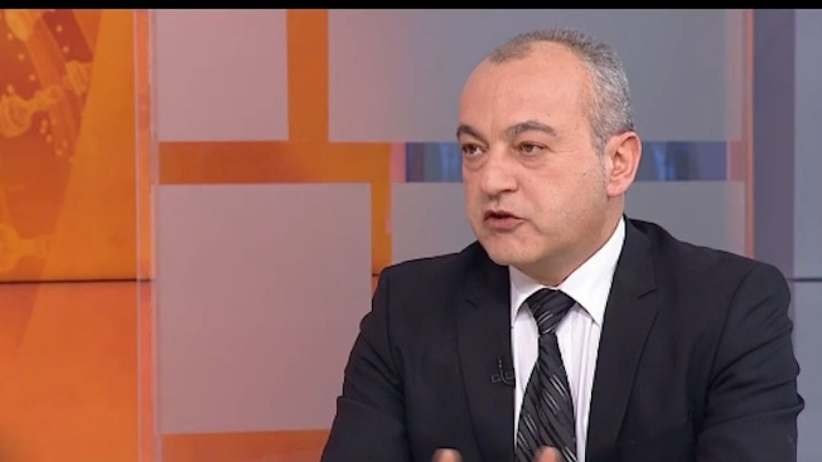 Социалният министър с притеснителни данни за бедността в България