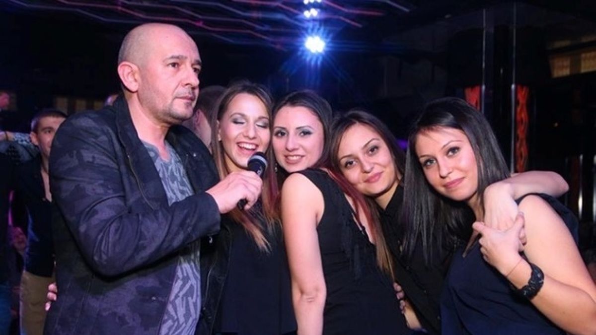 Годжи го закъса със здравето и ...мадамите (СНИМКИ 18+)