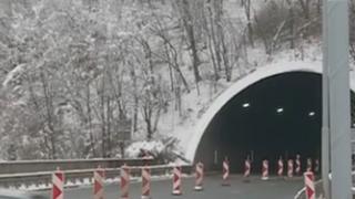 Нов кошмар за пътуващите по АМ "Хемус", затварят аутобана през целия ден