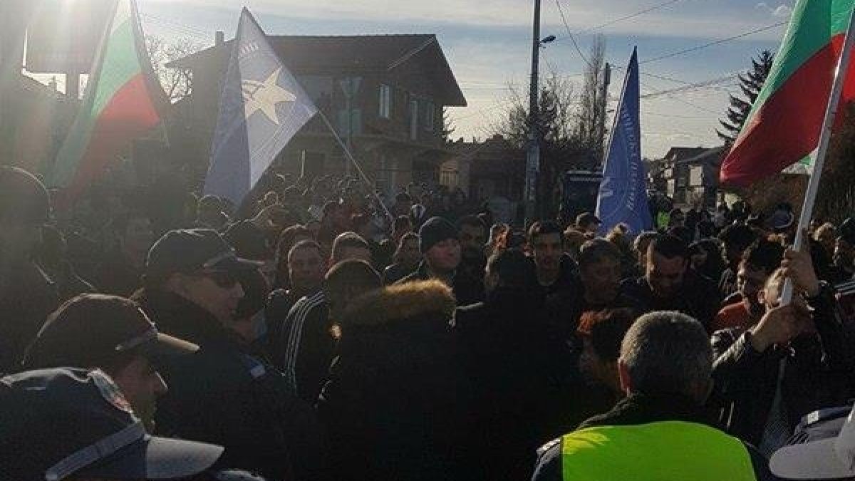 „ДРОМ” готви контрапротест в кв. "Красна поляна"! (СНИМКИ)
