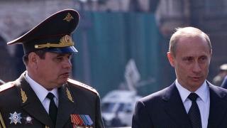 В Деня на защитника на отечеството: Путин положи венец на Паметника на Незнайния воин в Москва (ВИДЕО)