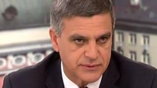 Военният министър: Не е започнало голямото пазаруване на гласове