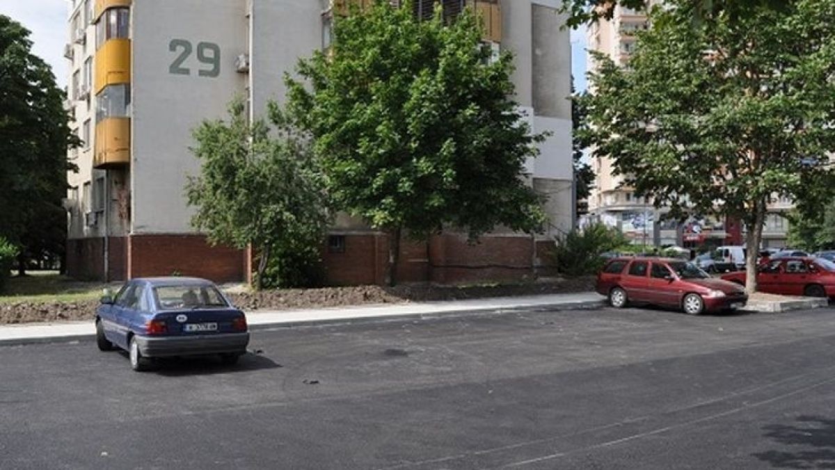 Ужас в бургаски квартал! Мъж полетя от 13-ия етаж