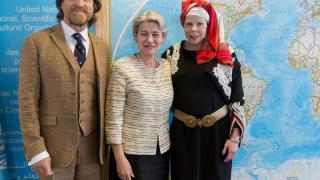 Княгиня Калина до Ирина Бокова в уникален тоалет (СНИМКИ)