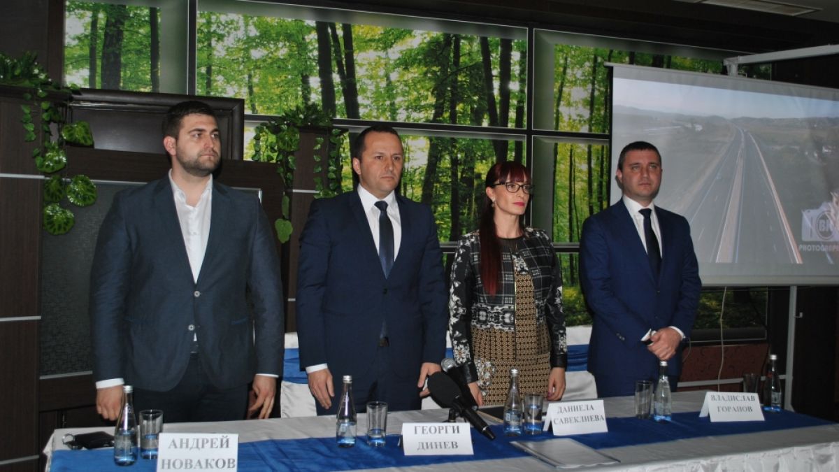 Владислав Горанов нападна остро БСП в Петрич: Живеят с мисълта, че държавата им се полага