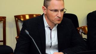 Олигархията с план да овладее и ВАС, хвърлят Калпака за председател