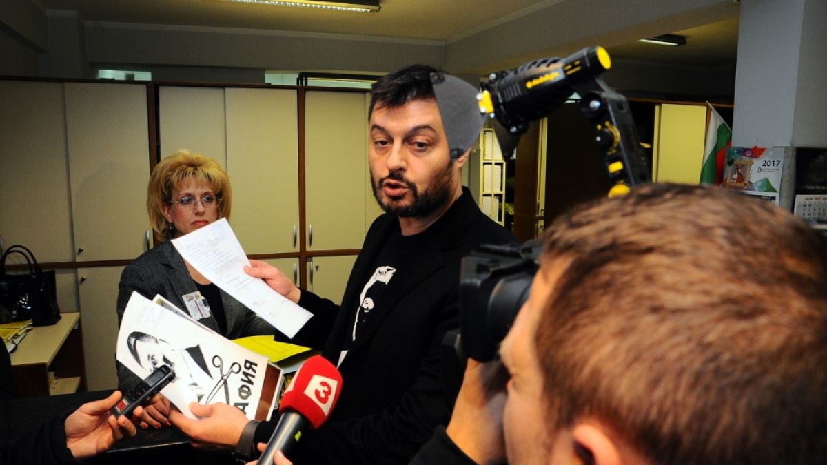 Ексклузивно в БЛИЦ! Бареков избухна: Чобанов от "Биволъ" ме псуваше, докато вечерях с Роман Василев! Жалко, че не го набих!