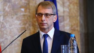 Акад. Денков завъртя интрига с нова тройна коалиция, която ще управлява