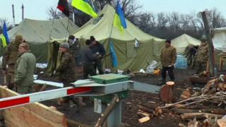 Втората блокада на Донбас е в ход: националистите блокират пътищата