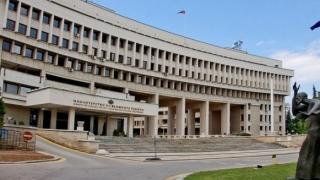 МВнР: България следи внимателно случващото се в Македония
