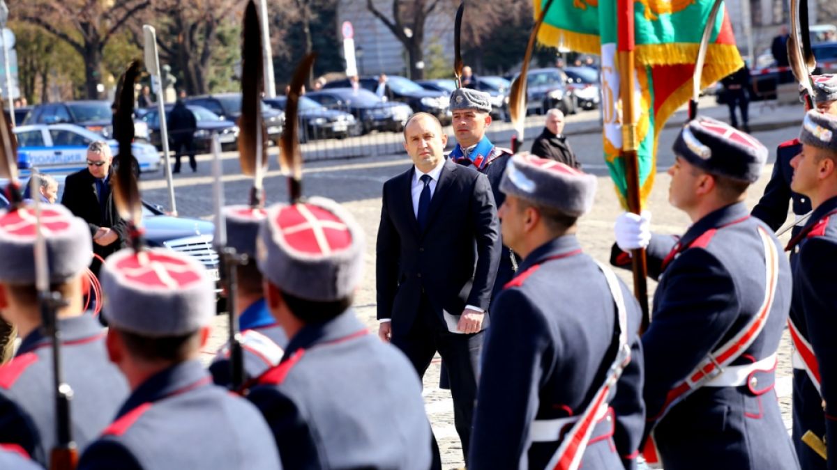 Радев и световните лидери ще нищят бъдещето на ЕС!
