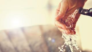 Иван Хиновски: Исканото от концесионера поскъпване на водата в София с 18% не е обосновано