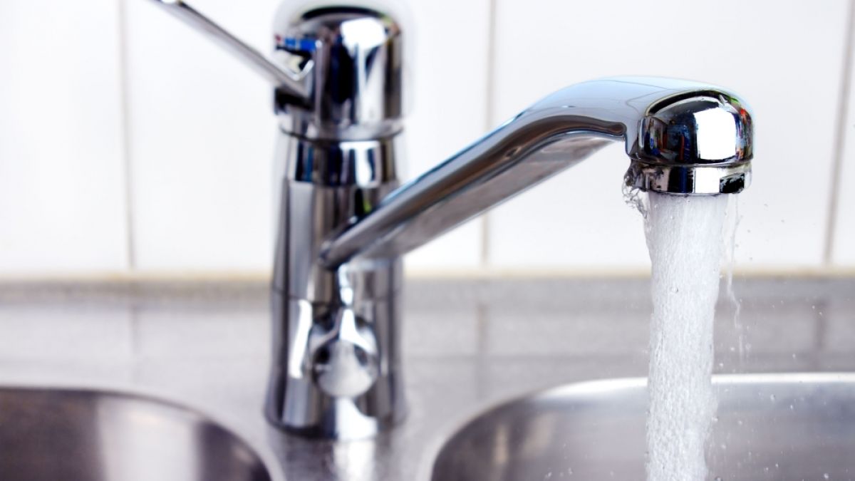 Отложиха поскъпването на водата в София