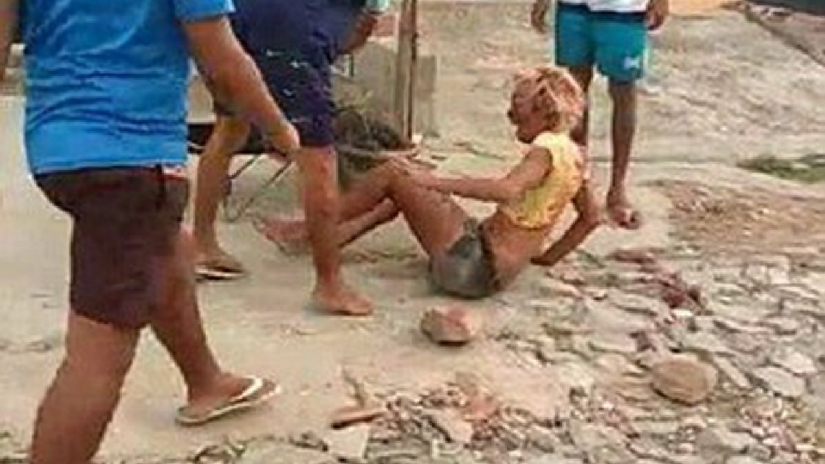 Брутално ВИДЕО (18+): Гамени пребиха транссексуален до смърт