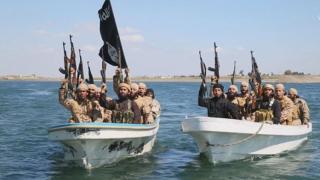 Сирийската армия провалила десантна операция на ИД: потопени 7 речни съда и убити 50 терористи в Дейр ез-Зор   