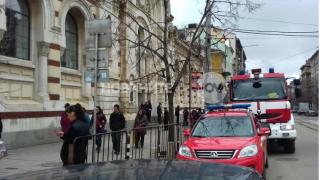 Старши комисар Младен Маринов с кошмарни подробности за внезапната евакуация на Халите! (ОБНОВЕНА)