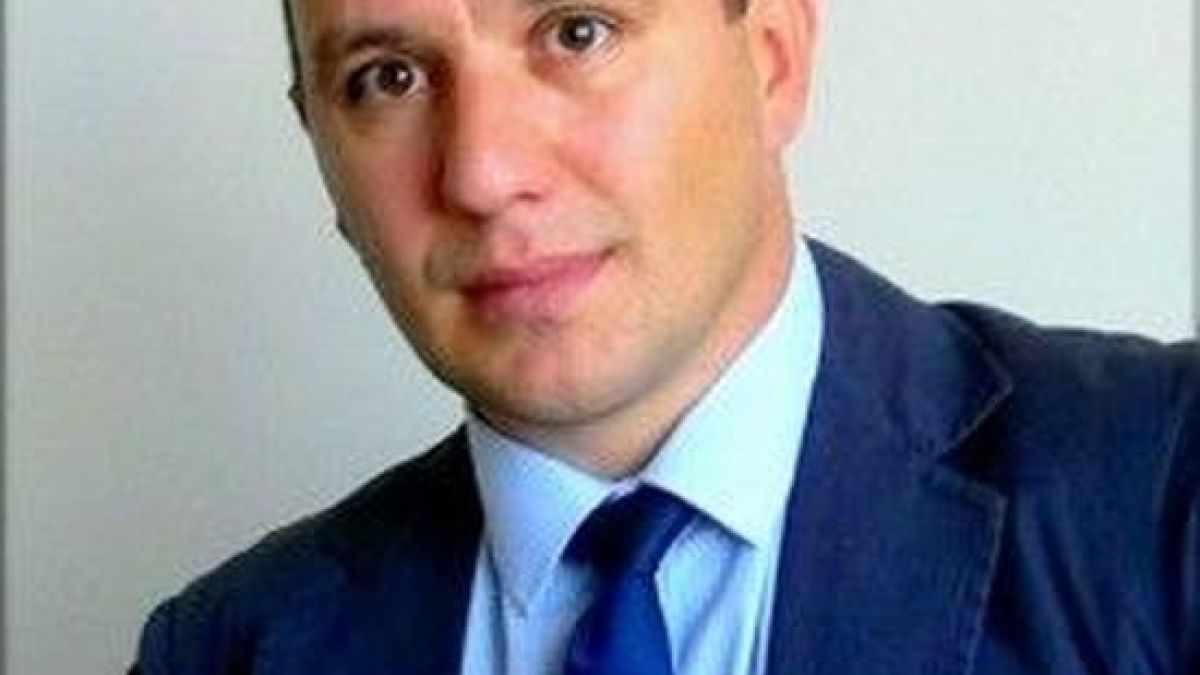 Пловдивски адвокат готов да брани със зъби и нокти Елена Йончева от Борисов