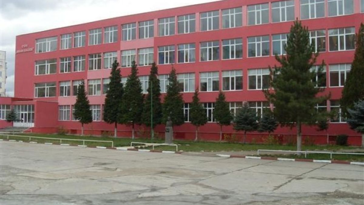 Разбра се кое е детето, затрупано под отломки в Благоевград