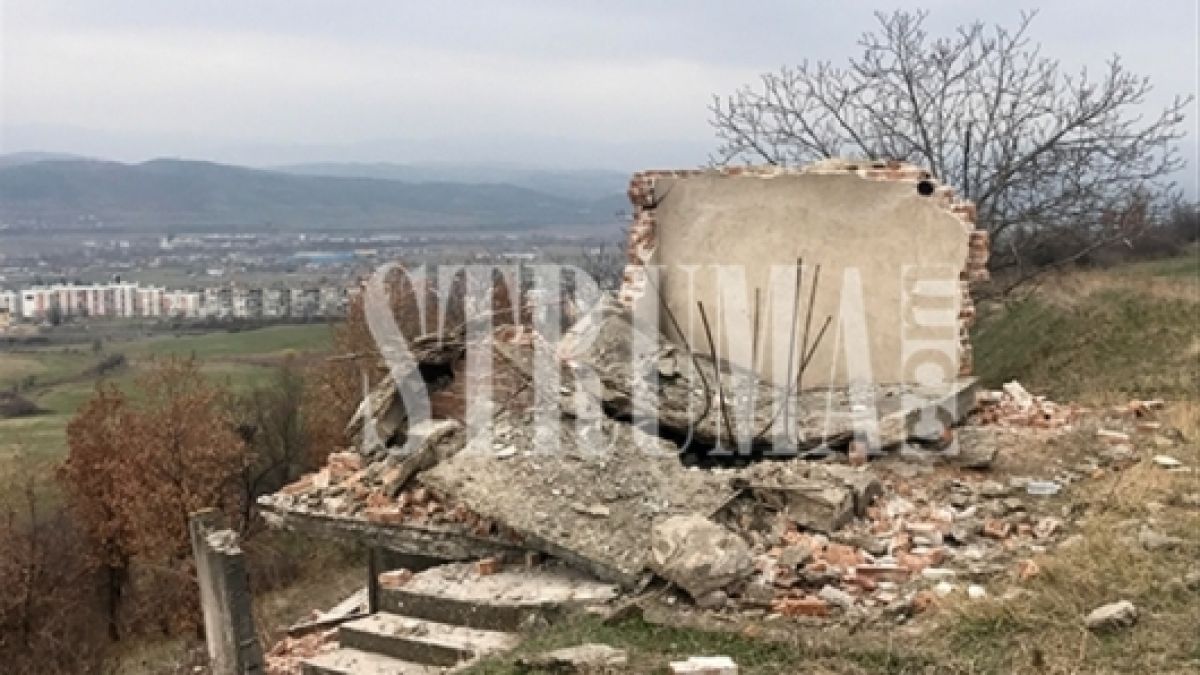 Прокоба тегне над къщата, срутила се върху дете. Ясен е вече собственикът ѝ