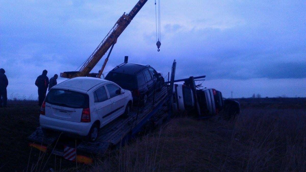 Автовоз се обърна в Пловдив, жена е пострадала