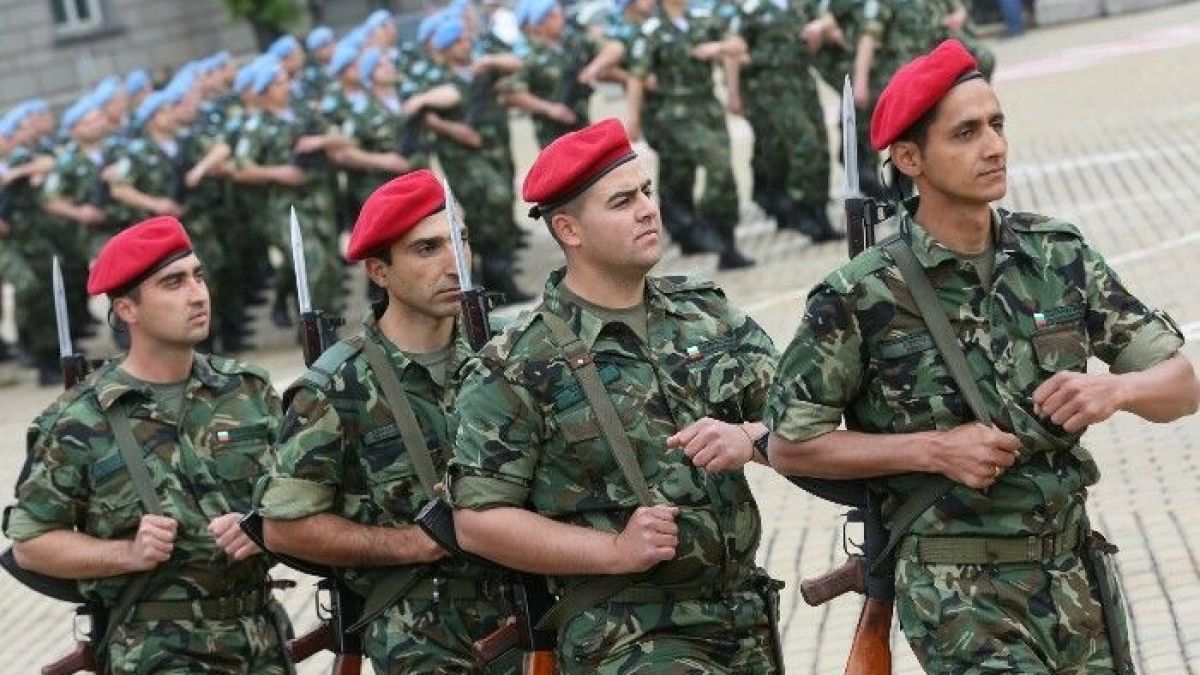 Депутатът от "Атака" Илиан Тодоров смразяващо: Български бойци на границата могат да спрат 1 милион ислямски нашественици!
