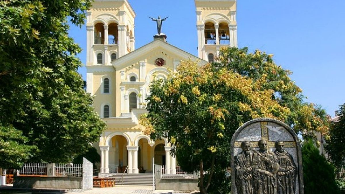 Паника в Раковски! Слух за настаняване на терористи смрази градчето 