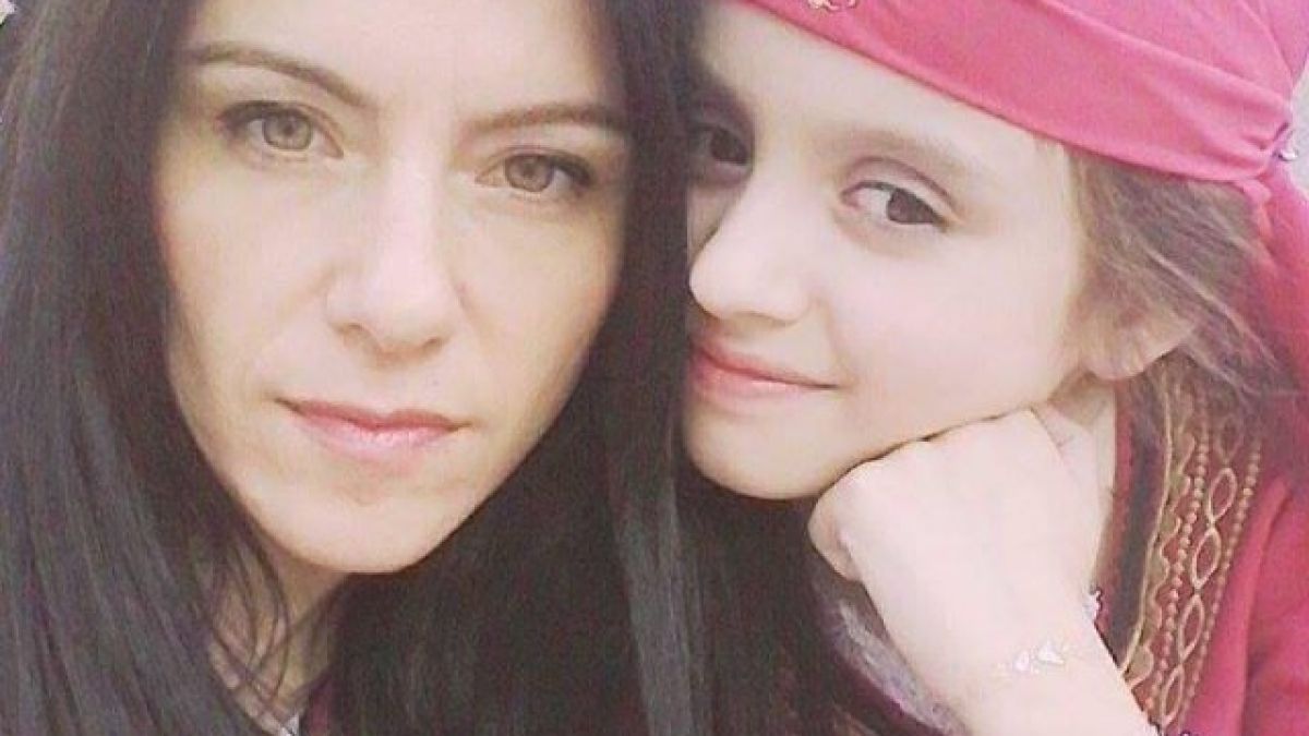 Майката на детето чудо от Евровизия: Лидия ме научи да се боря