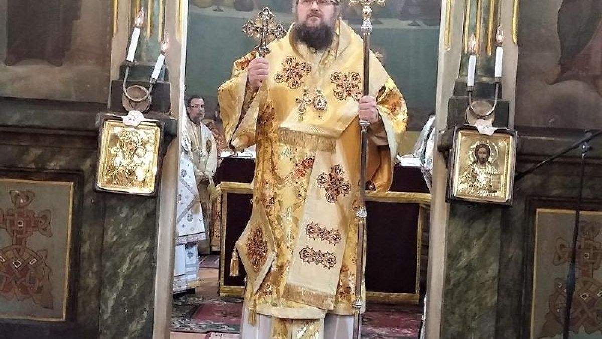 Скандал! Настаниха новия врачански митрополит в хотела на Ники Турчето, пълен с изкушения 